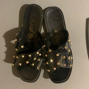 Casual Flats comfortable.